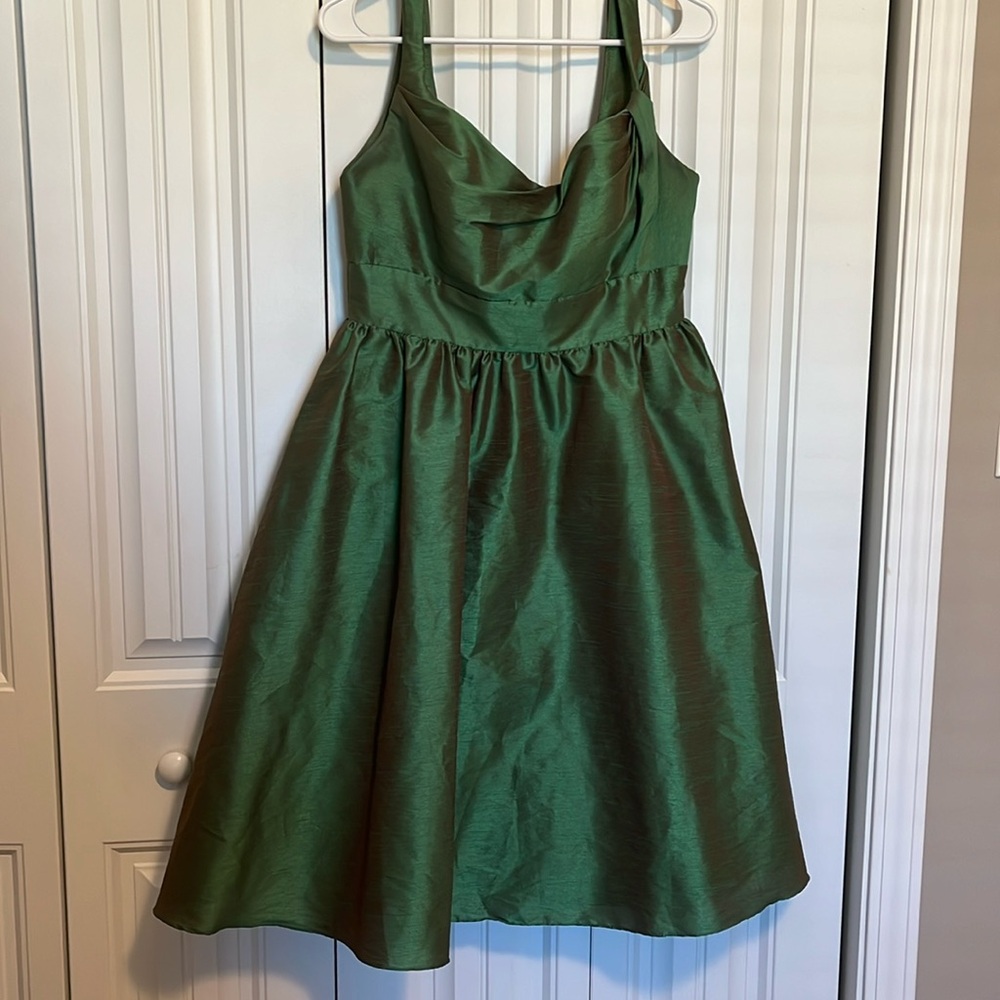 Gorgeous Green with a touch of bronze cocktail dress with pockets size 12